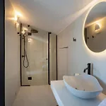 Lirium Luxury 4*
