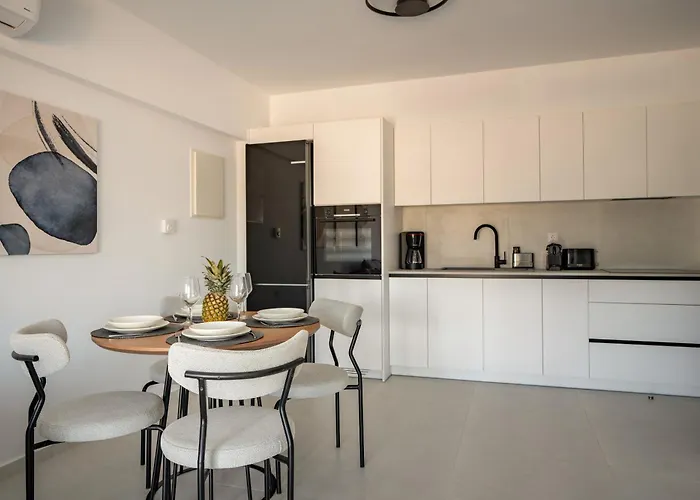 Lirium Luxury מלון דירות