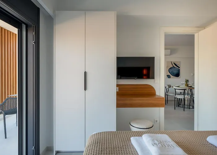 Lirium Luxury 4* העיירה רתימנו