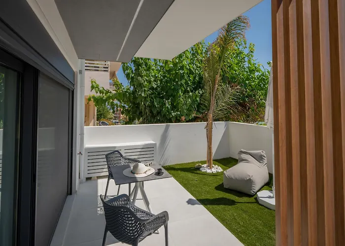 Lirium Luxury מלון דירות 4*