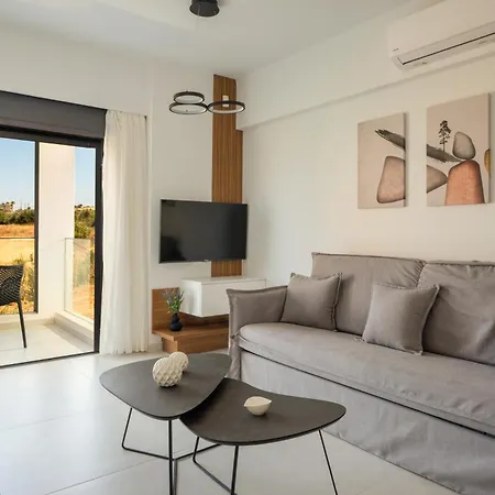 Ξενοδοχείο με διαμερίσματα Lirium Luxury