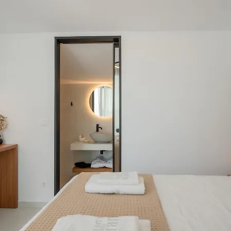 Lirium Luxury