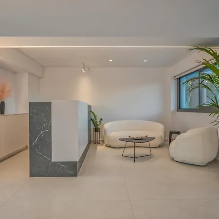 Lirium Luxury ريثيمنو