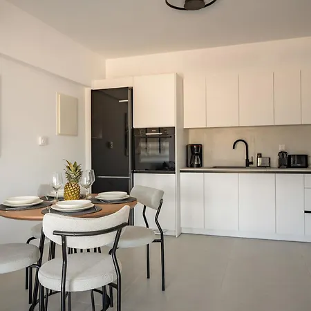 Lirium Luxury شقة فندقية