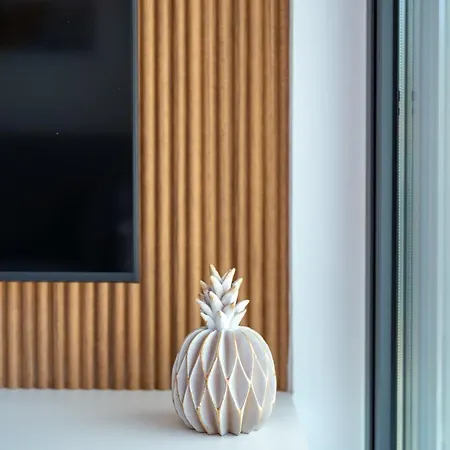 Lirium Luxury ريثيمنو