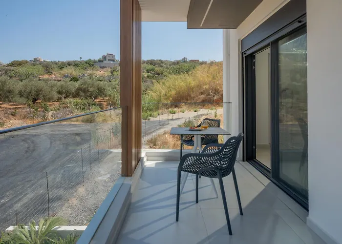 Lirium Luxury Aparthotel 4*