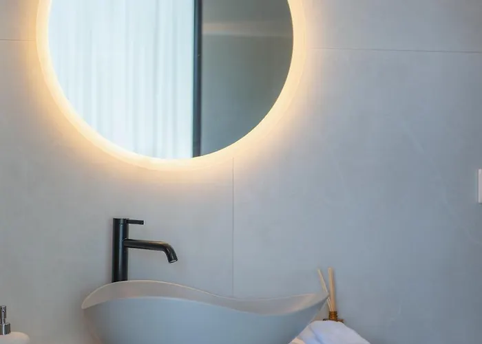 Lirium Luxury Aparthotel 4*