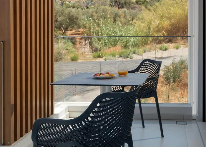 Lirium Luxury Aparthotel 4*